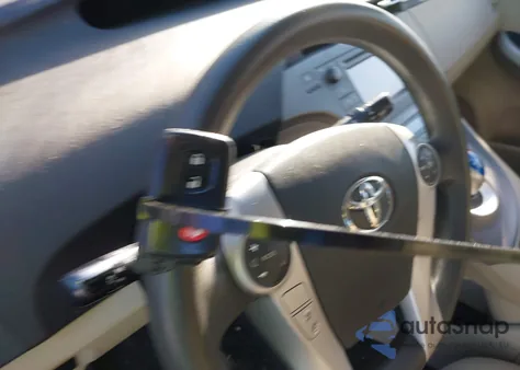 2013 Toyota Prius Two from USA, damaged, VIN JTDKN3DUXD5571884